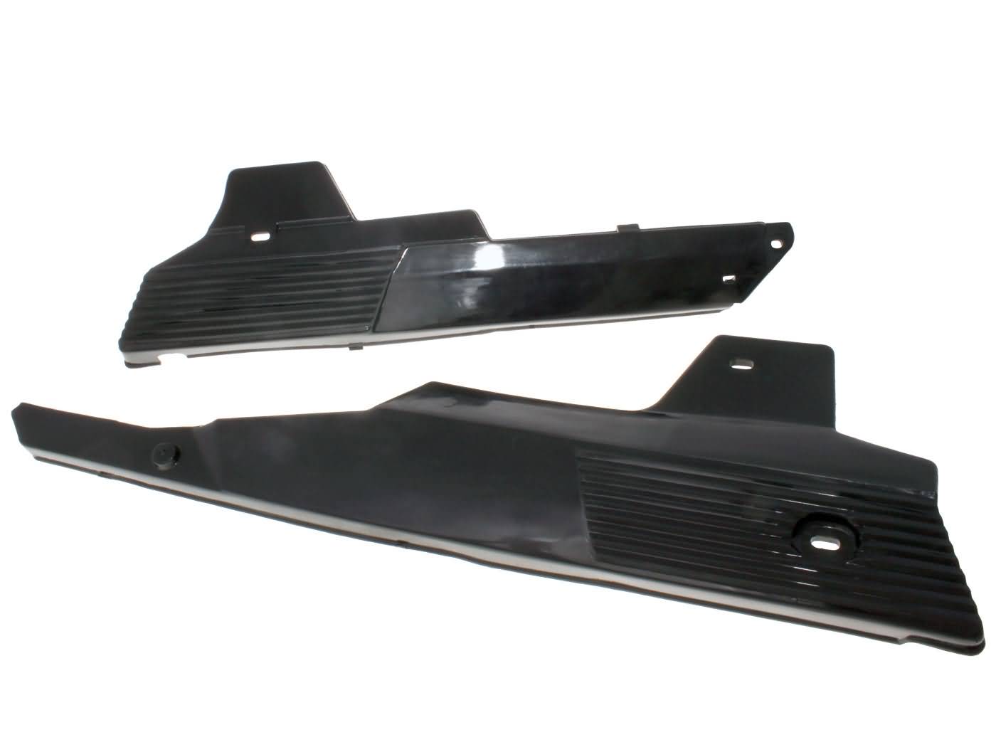 Set capace laterale negre pentru Puch Maxi S/N E50 48,8ccm 2T