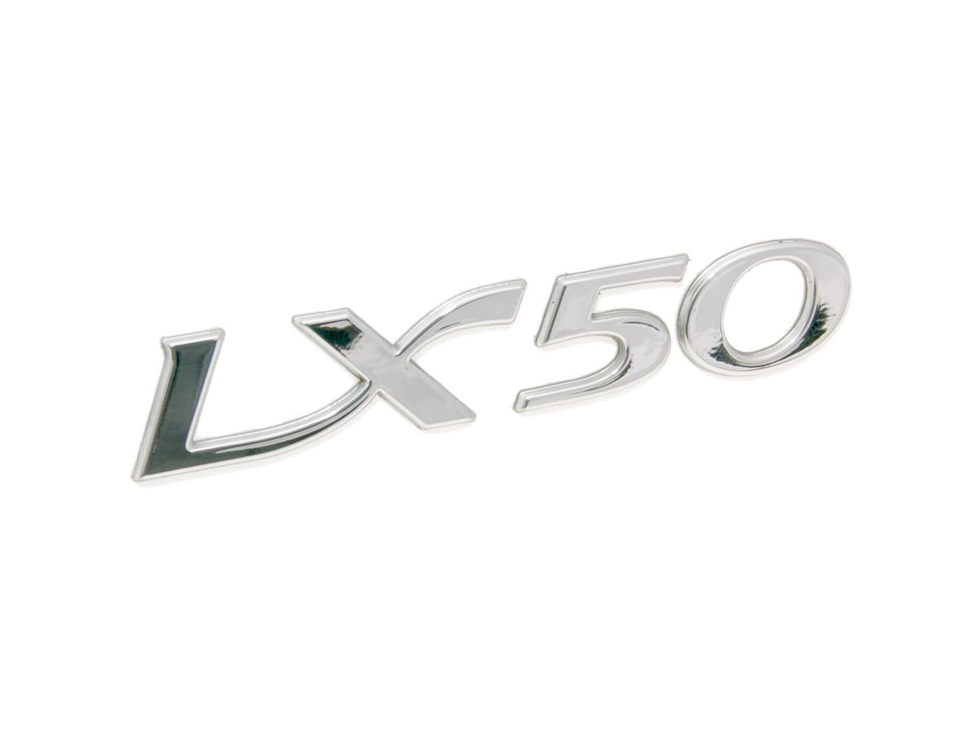 Emblemă caroserie „LX50" pentru Vespa LX 50 2T, LX 50 4T și alte modele