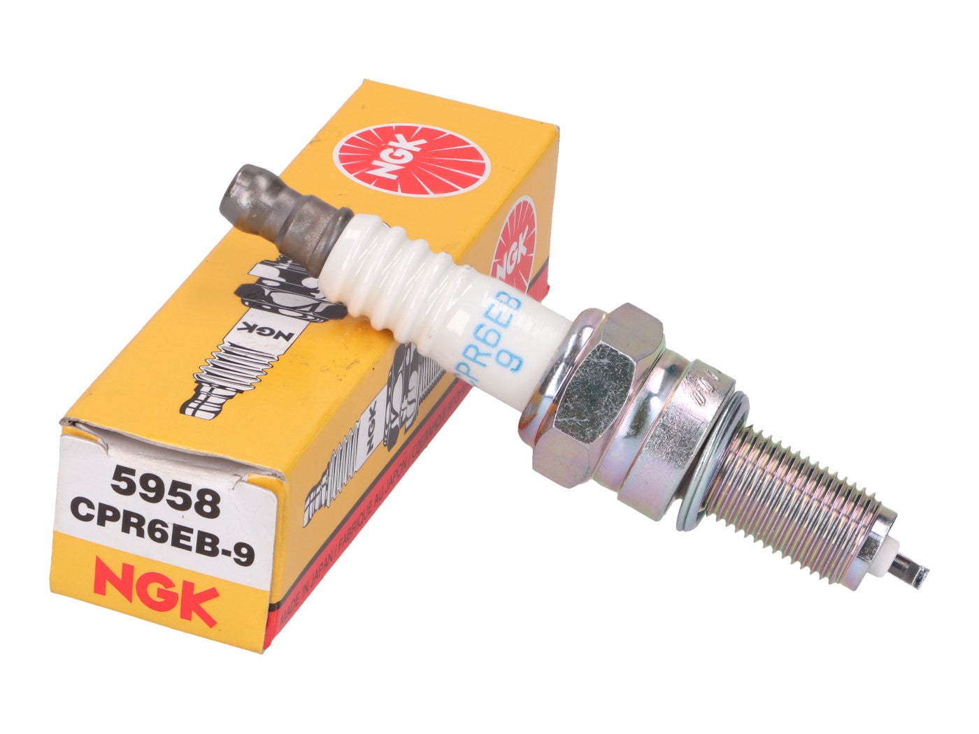 Bujie NGK CPR6EB-9 pentru Gilera Runner 50, Piaggio NRG 50, Aprilia SR 50 și alte modele