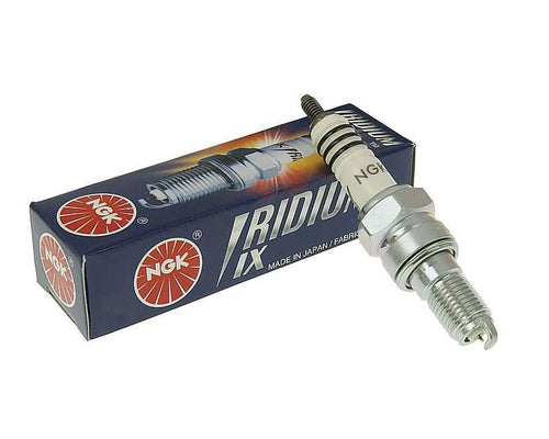 Bujie NGK Iridium CR8EIX pentru Piaggio, Vespa Modern, Aprilia, Hyosung și alte mărci