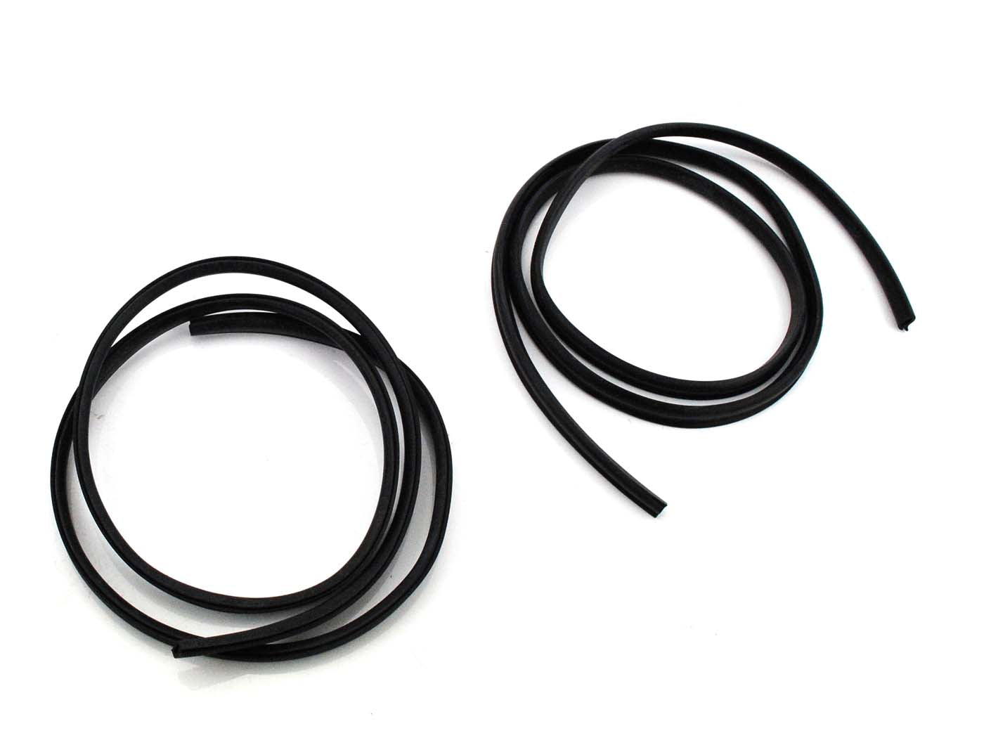 Garnitură cauciuc carenaj lateral Drilastic L=2300mm pentru Zündapp R50, RS 50, 50 Super, tip 561