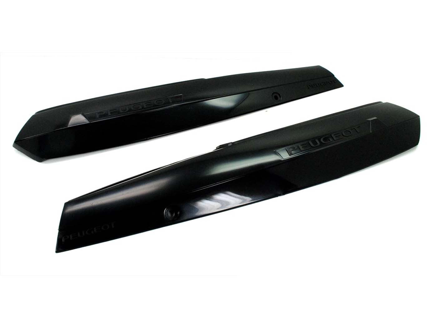 Capac lateral negru plastic pentru Peugeot 103 AC 50 2T