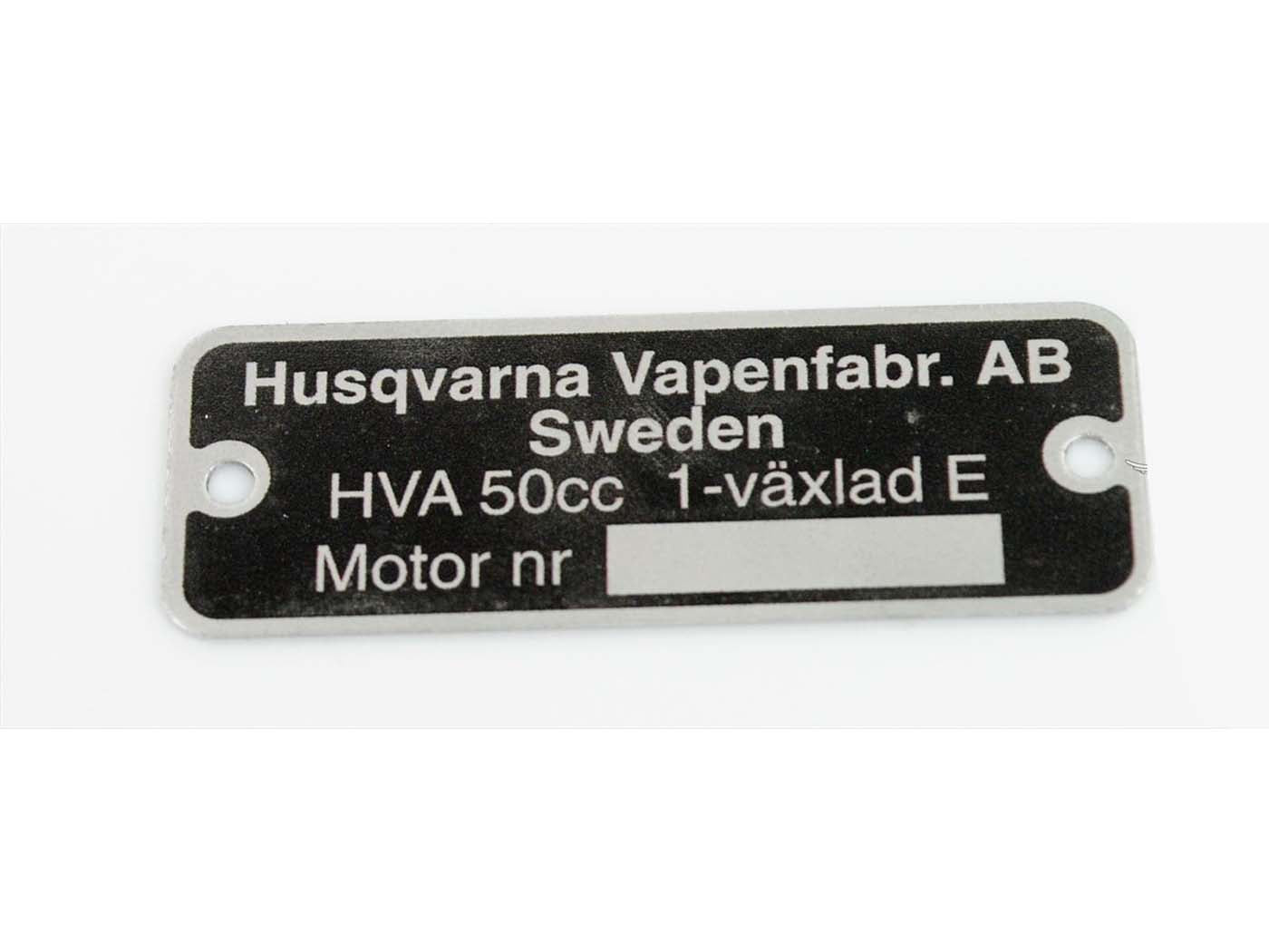 Plăcuță tip aluminiu 50mm x 18mm pentru Husqvarna